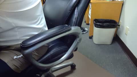 useemie online show from 06/19/26, 10:02