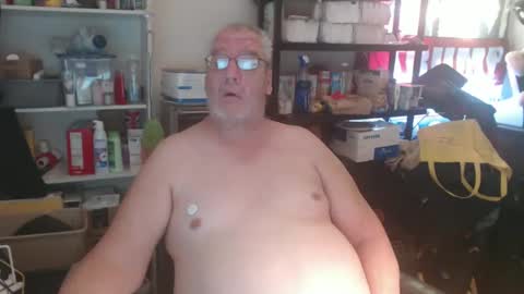 Snapshot of usgoober chatting on 12/07/24, 03:08 Eric online show from 12/07/24, 03:08