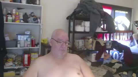 Snapshot of usgoober chatting on 12/14/24, 03:47 Eric online show from 12/14/24, 03:47