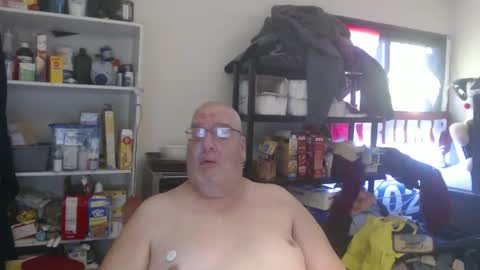 Snapshot of usgoober chatting on 12/18/24, 03:33 Eric online show from 12/18/24, 03:33