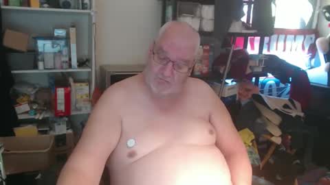 Snapshot of usgoober chatting on 12/21/24, 02:58 Eric online show from 12/21/24, 02:58