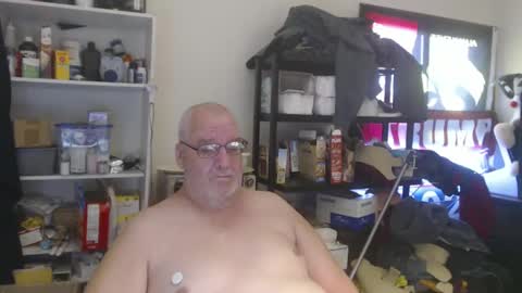 Snapshot of usgoober chatting on 12/22/24, 02:38 Eric online show from 12/22/24, 02:38