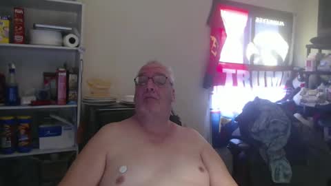 Snapshot of usgoober chatting on 02/01/25, 02:45 Eric online show from 02/01/25, 02:45