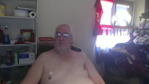 Snapshot of usgoober chatting on 02/04/25, 02:53 Eric online show from 02/04/25, 02:53