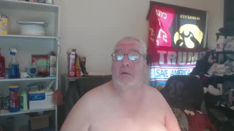 Snapshot of usgoober chatting on 02/05/25, 02:37 Eric online show from 02/05/25, 02:37