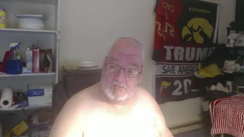 Snapshot of usgoober chatting on 02/19/25, 03:28 Eric online show from 02/19/25, 03:28