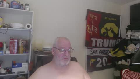 Snapshot of usgoober chatting on 02/24/25, 02:40 Eric online show from 02/24/25, 02:40