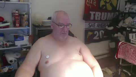 Snapshot of usgoober chatting on 02/28/25, 02:20 Eric online show from 02/28/25, 02:20