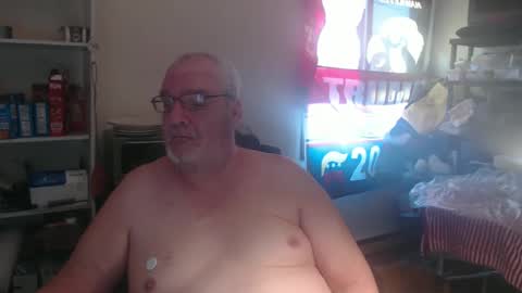 Snapshot of usgoober chatting on 03/10/25, 02:16 Eric online show from 03/10/25, 02:16