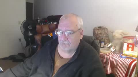 Snapshot of usgoober chatting on 10/05/25, 03:27 Eric online show from 10/05/25, 03:27