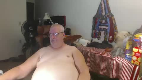Snapshot of usgoober chatting on 10/06/25, 02:58 Eric online show from 10/06/25, 02:58
