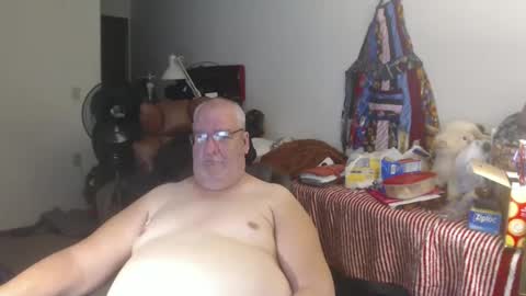 Snapshot of usgoober chatting on 10/08/25, 02:47 Eric online show from 10/08/25, 02:47