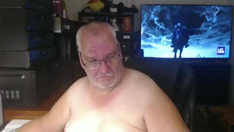 Snapshot of usgoober chatting on 10/10/25, 04:00 Eric online show from 10/10/25, 04:00
