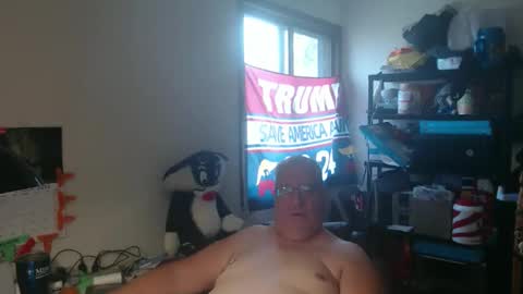 Snapshot of usgoober chatting on 10/22/25, 02:17 Eric online show from 10/22/25, 02:17