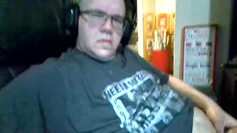 Snapshot of usstarr1 chatting on 01/04/25, 01:21 usstarr1 online show from 01/04/25, 01:21