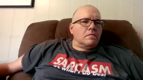 Snapshot of usstarr1 chatting on 11/24/25, 06:40 usstarr1 online show from 11/24/25, 06:40