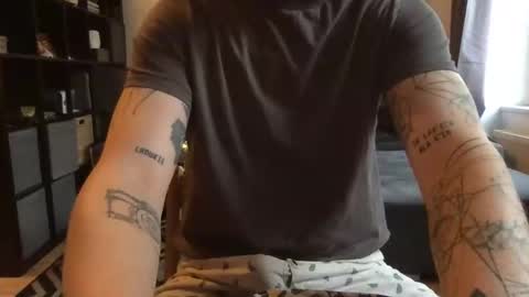 Snapshot of uwantitno chatting on 02/20/25, 06:17 uwantitno online show from 02/20/25, 06:17