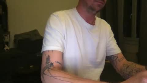 Snapshot of uwantitno chatting on 09/30/25, 08:36 uwantitno online show from 09/30/25, 08:36