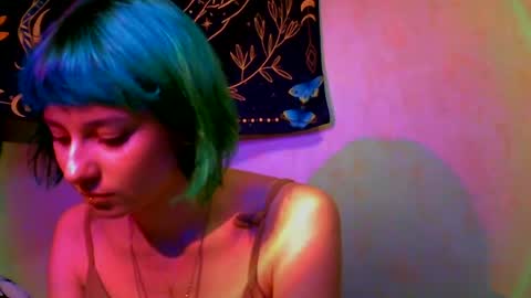 Snapshot of uwu_emmy chatting on 06/16/26, 07:27 uwu_emmy online show from 06/16/26, 07:27
