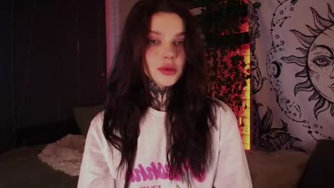 Eva online show from 12/21/24, 10:39