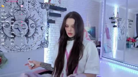 Eva online show from 03/05/25, 12:11