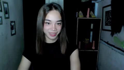 Snapshot of uxie_mew chatting on 10/29/25, 12:57 Ahn Chiyo online show from 10/29/25, 12:57