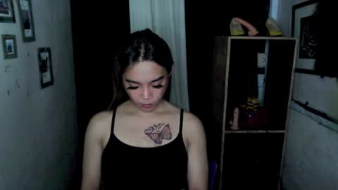 Snapshot of uxie_mew chatting on 11/16/25, 04:18 Ahn Chiyo online show from 11/16/25, 04:18