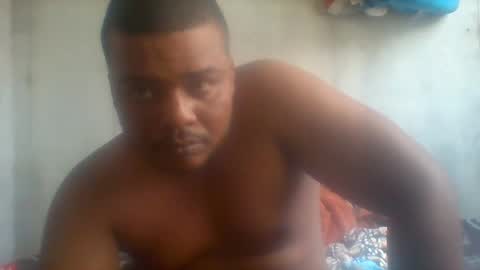 Snapshot of uzisboqyfehp chatting on 12/14/25, 06:01 uzisboqyfehp online show from 12/14/25, 06:01