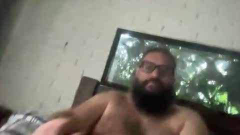 Snapshot of v1king_b3ar chatting on 12/19/25, 08:27 Viking Bear online show from 12/19/25, 08:27