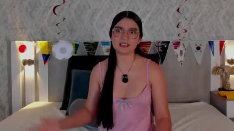 Vaalentina Lux online show from 06/22/26, 02:36