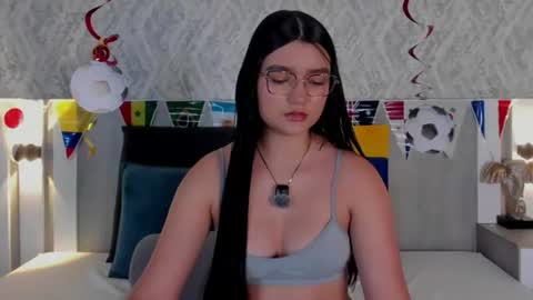 Vaalentina Lux online show from 06/23/26, 02:26