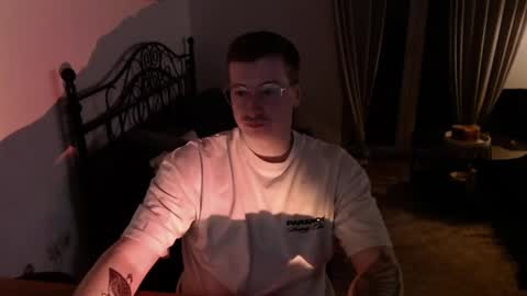 Snapshot of vacation__ chatting on 01/26/25, 04:30 vacation__ online show from 01/26/25, 04:30