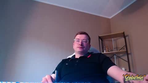 Snapshot of vacation__ chatting on 05/20/26, 04:35 vacation__ online show from 05/20/26, 04:35
