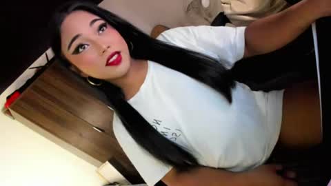 JESS - DONT FORGET TO FOLLOW ME AND GIVE ME THUMBS UP online show from 06/11/26, 06:06