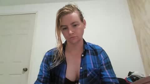 Snapshot of vagimosa chatting on 09/19/25, 11:27 vagimosa online show from 09/19/25, 11:27