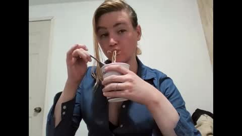 Snapshot of vagimosa chatting on 10/13/25, 07:41 vagimosa online show from 10/13/25, 07:41