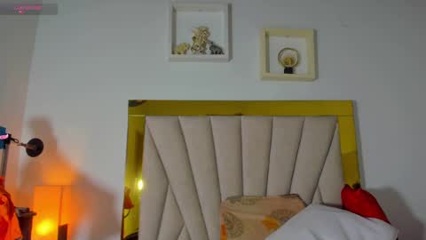 vahioleth  online show from 12/28/24, 03:04