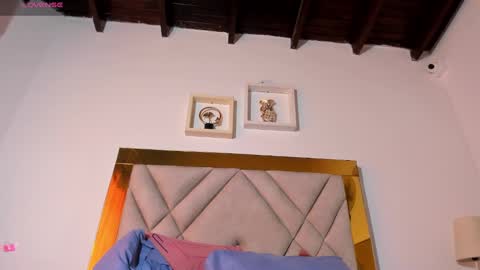 vahioleth  online show from 02/14/25, 07:12