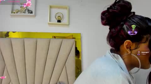 vahioleth  online show from 03/19/26, 02:59