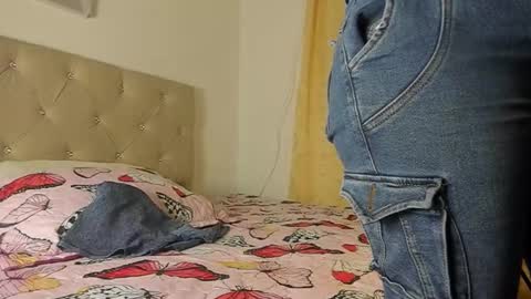 Vahiolet smith online show from 09/10/25, 03:17