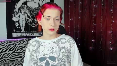 Snapshot of vailyreb chatting on 12/06/24, 09:57 Marin online show from 12/06/24, 09:57