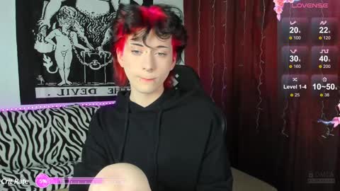 Snapshot of vailyreb chatting on 12/10/24, 11:32 Marin online show from 12/10/24, 11:32