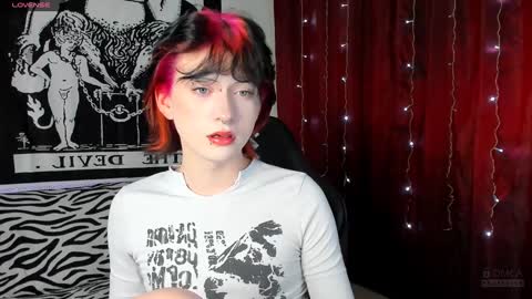 Snapshot of vailyreb chatting on 12/23/24, 04:39 Marin online show from 12/23/24, 04:39