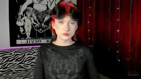 Snapshot of vailyreb chatting on 12/30/24, 07:32 Marin online show from 12/30/24, 07:32