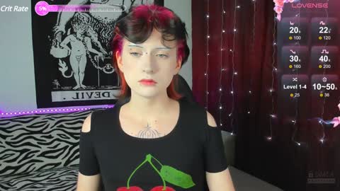 Snapshot of vailyreb chatting on 01/10/25, 03:27 Marin online show from 01/10/25, 03:27