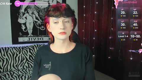 Snapshot of vailyreb chatting on 01/11/25, 08:21 Marin online show from 01/11/25, 08:21