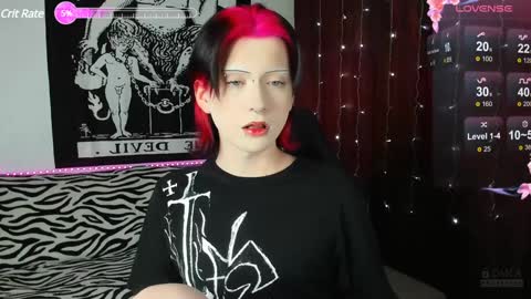 Snapshot of vailyreb chatting on 01/20/25, 04:43 Marin online show from 01/20/25, 04:43