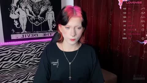 Snapshot of vailyreb chatting on 02/08/25, 09:56 Marin online show from 02/08/25, 09:56