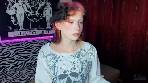 Snapshot of vailyreb chatting on 02/24/25, 06:36 Marin online show from 02/24/25, 06:36