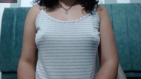 Snapshot of vainilla_cam chatting on 02/08/25, 02:04 Vainilla online show from 02/08/25, 02:04